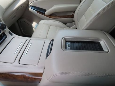 Used 2015 GMC Yukon Denali w/ Premium Package AWD/4WD image 22