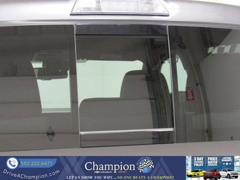 Used 2021 Toyota Tacoma TRD Off-Road image 15