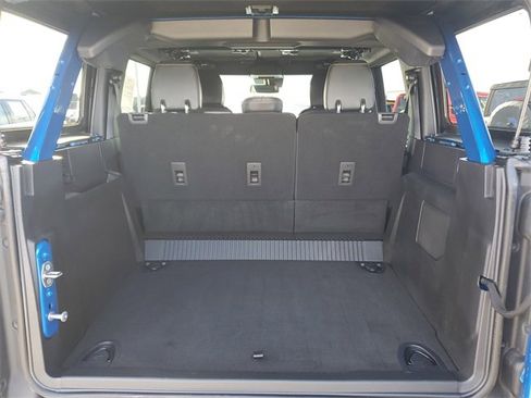 Used 2023 Ford Bronco Badlands w/ Sasquatch Package image 9