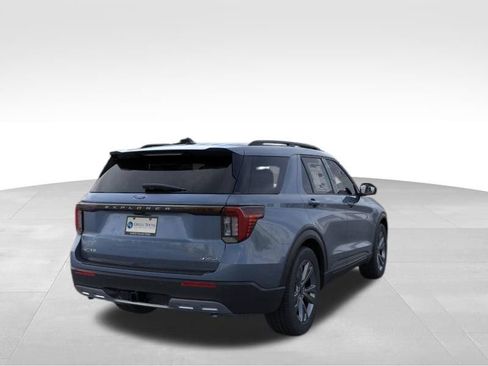 Used 2026 Ford Explorer Active w/ Active Comfort Package image 9