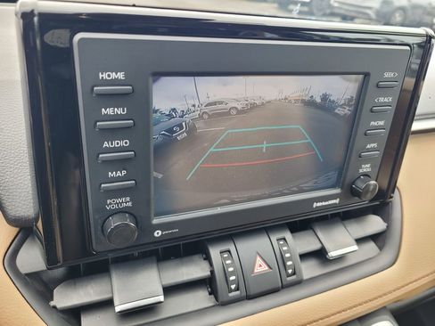 Used 2022 Toyota RAV4 XLE Premium w/ Carpet Mat Package (TMS) image 16