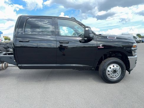 New 2026 RAM 3500 Tradesman w/ Chrome Appearance Group image 5