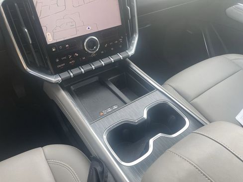 Used 2024 GMC Acadia Elevation w/ Luxury Package image 22