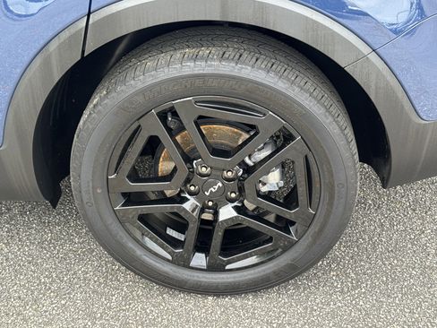 Used 2023 Kia Telluride EX X-Line image 19