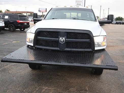 Used 2017 RAM 3500 Tradesman image 2