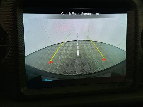 Used 2023 Jeep Wrangler Sahara image 22