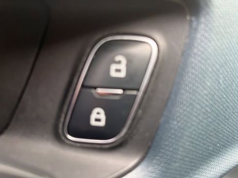 Used 2024 Ford Maverick Lariat image 11