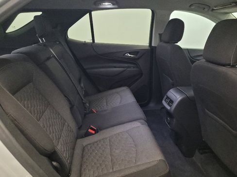 Used 2018 Chevrolet Equinox LT AWD/4WD image 19