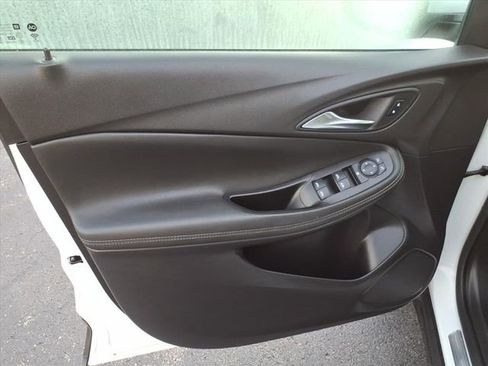 Used 2023 Buick Encore GX Select w/ Safety Package II image 27