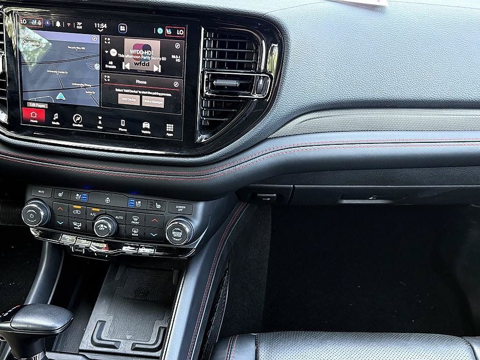 Used 2023 Dodge Durango R/T AWD/4WD image 14