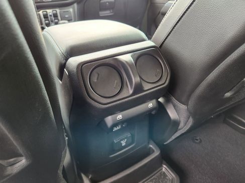Used 2023 Jeep Wrangler Unlimited Rubicon 4xe w/ Cold Weather Group AWD/4WD image 33
