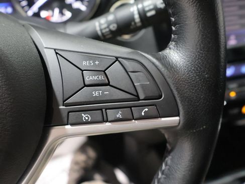 Used 2020 Nissan Rogue SV AWD/4WD image 32