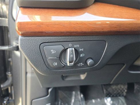 Used 2022 Audi Q5 2.0T Premium Plus w/ Premium Plus Package image 33