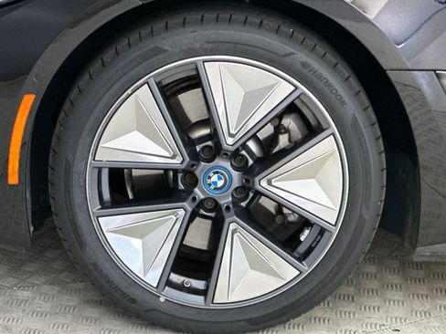 Certified 2023 BMW i4 eDrive35 image 11
