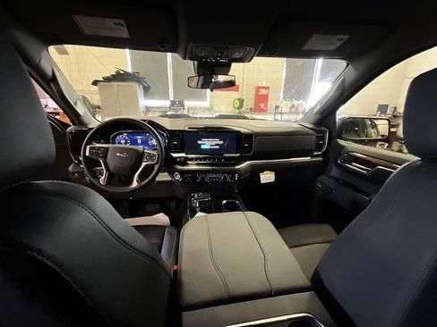 New 2026 Chevrolet Silverado 1500 LT Trail Boss w/ LT Trail Boss Premium Package AWD/4WD image 3