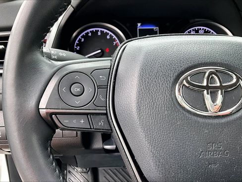 Used 2023 Toyota Camry SE image 23