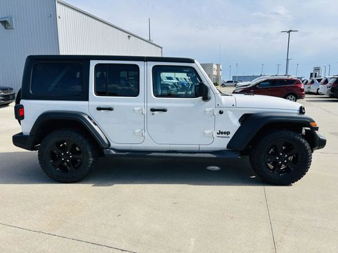 Used 2020 Jeep Wrangler Unlimited Sport AWD/4WD image 34