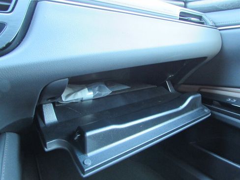 Used 2025 Lexus ES 300h w/ Premium Package FWD image 22