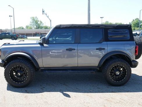 Used 2022 Ford Bronco Black Diamond w/ Sasquatch Package AWD/4WD image 8