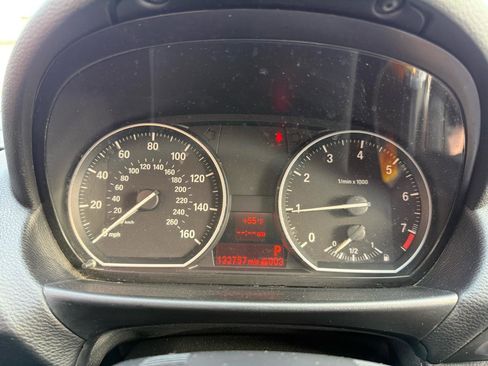 Used 2010 BMW 128i Convertible image 17