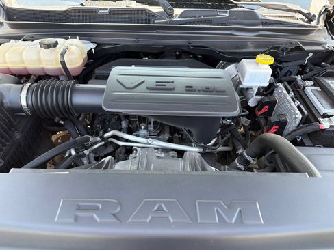 Used 2022 RAM 1500 Big Horn AWD/4WD image 11