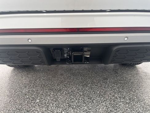 New 2026 Volkswagen Atlas Peak Edition image 7