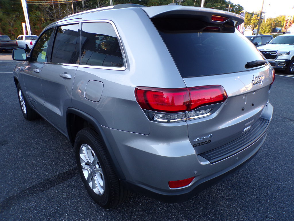 Used 2021 Jeep Grand Cherokee Laredo X AWD/4WD image 6