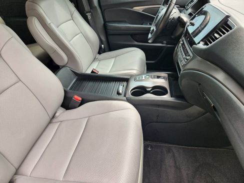Used 2023 Honda Passport EX-L image 13