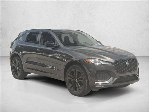 Used 2026 Jaguar F-PACE R-Dynamic S image 3