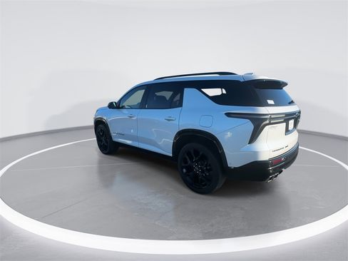 Used 2025 Chevrolet Traverse RS image 6