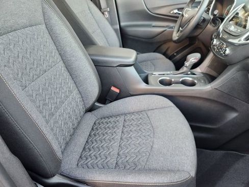 Used 2024 Chevrolet Equinox LT image 12