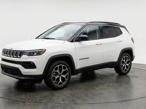 Used 2025 Jeep Compass Limited AWD/4WD image 3