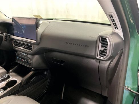 Used 2025 Ford Bronco Sport Badlands image 13
