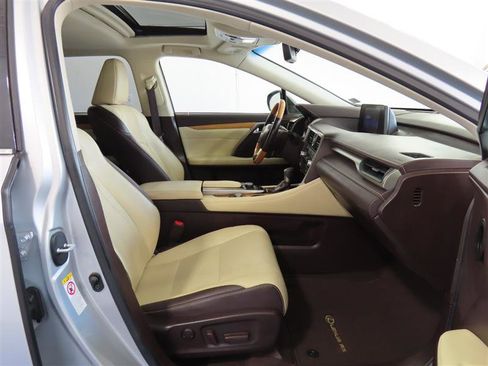 Used 2018 Lexus RX 350L FWD w/ Premium Package image 36