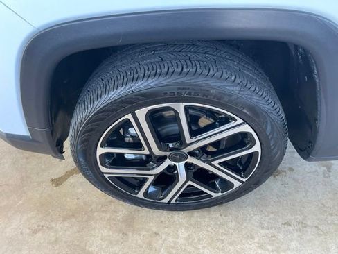 Used 2025 Jeep Compass Limited AWD/4WD image 10