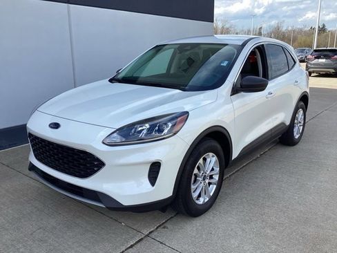 Used 2022 Ford Escape SE w/ Convenience Package image 2