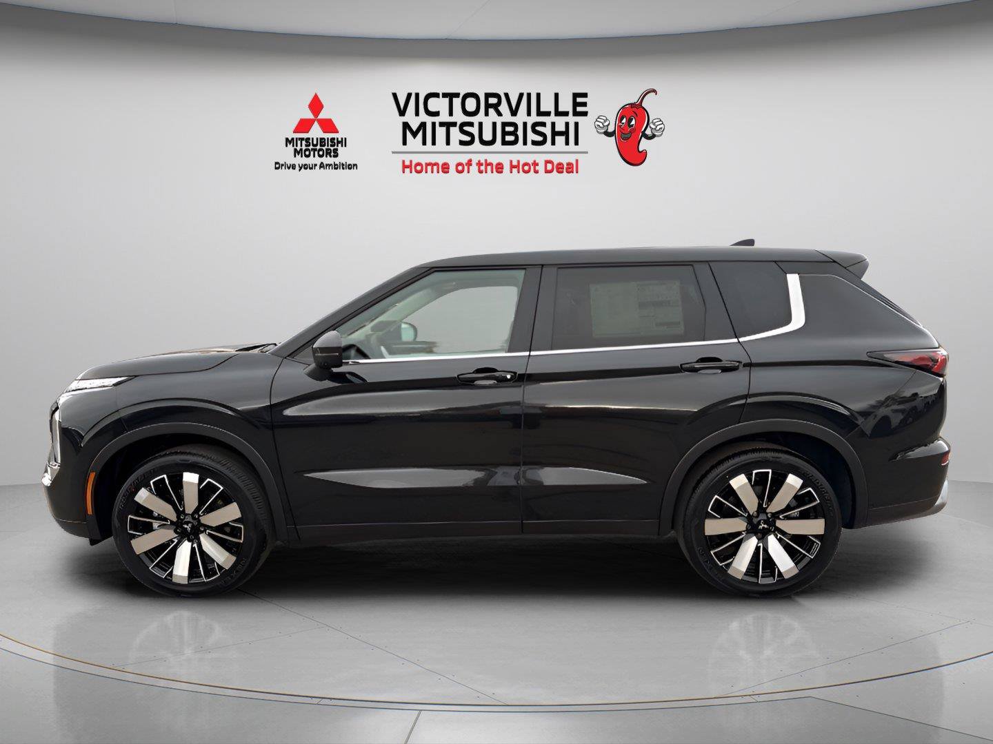 Used 2025 Mitsubishi Outlander SE AWD/4WD image 5