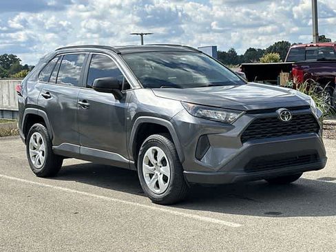 Used 2020 Toyota RAV4 LE FWD image 20