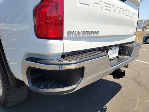 Used 2024 Chevrolet Silverado 2500 LTZ AWD/4WD image 26