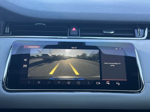 Used 2020 Land Rover Range Rover Evoque R-Dynamic SE image 5