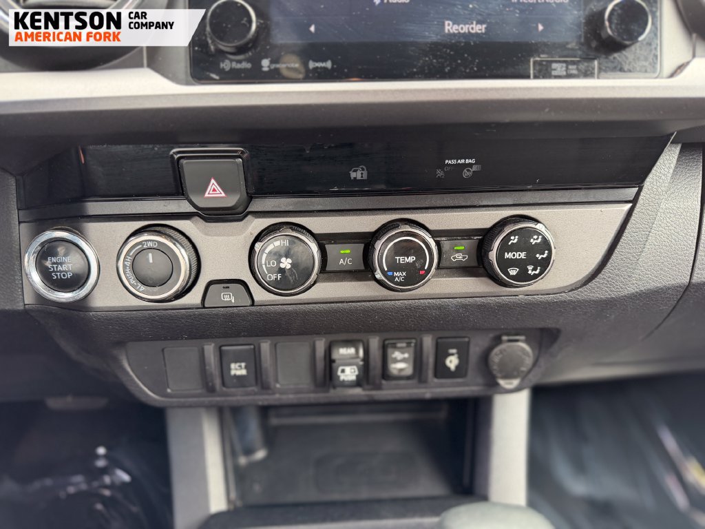 Used 2018 Toyota Tacoma TRD Off-Road AWD/4WD image 20