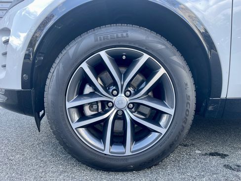 Certified 2024 Land Rover Discovery Sport Dynamic SE image 9