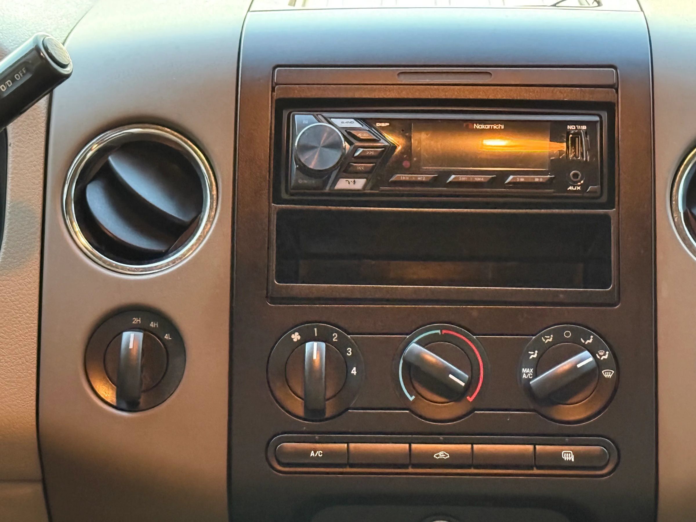 Used 2004 Ford F150 FX4 AWD/4WD image 27
