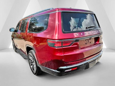 Used 2024 Jeep Wagoneer L Series II w/ Flexible Seating Group AWD/4WD image 5