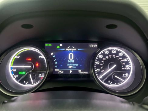 Used 2024 Toyota Camry XSE w/ Navigation Package FWD image 16