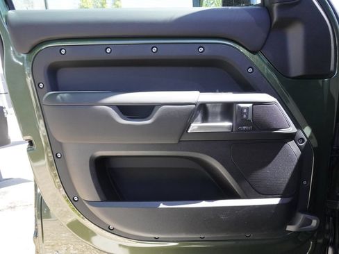 New 2026 Land Rover Defender 110 X-Dynamic SE AWD/4WD image 17
