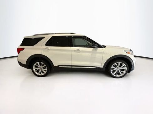 Used 2023 Ford Explorer Platinum w/ Technology Package AWD/4WD image 7