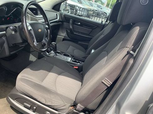 Used 2015 Chevrolet Traverse LT w/ Style and Technology Package AWD/4WD image 18