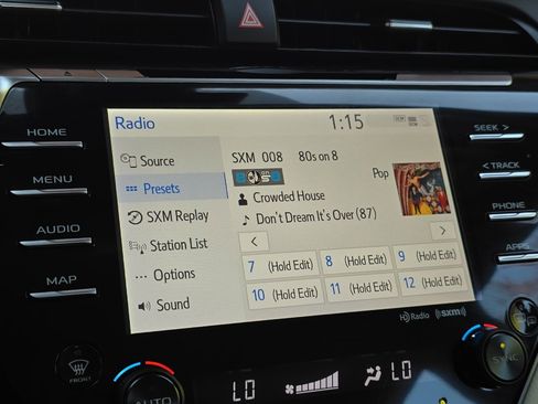 Used 2020 Toyota Camry XLE image 16