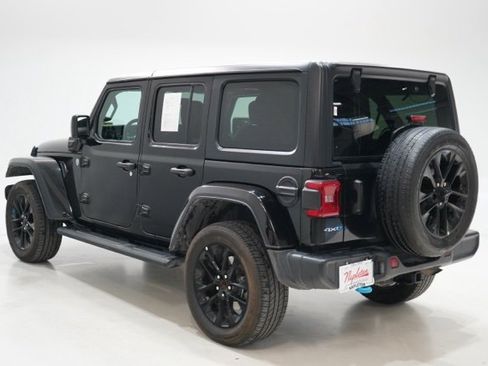 Used 2023 Jeep Wrangler Unlimited Sahara image 5